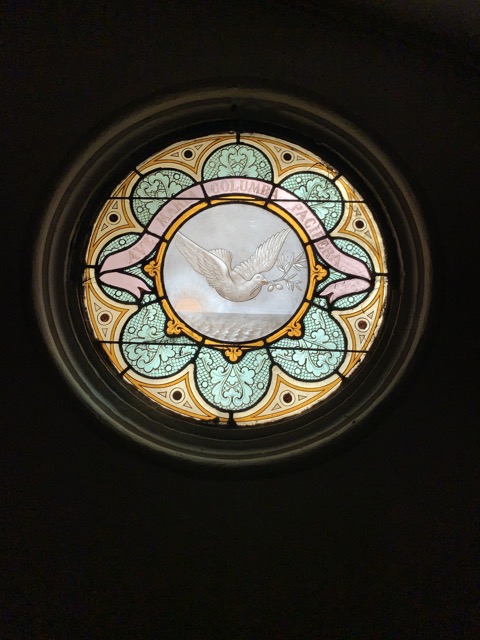 Vitrail Saint Esprit